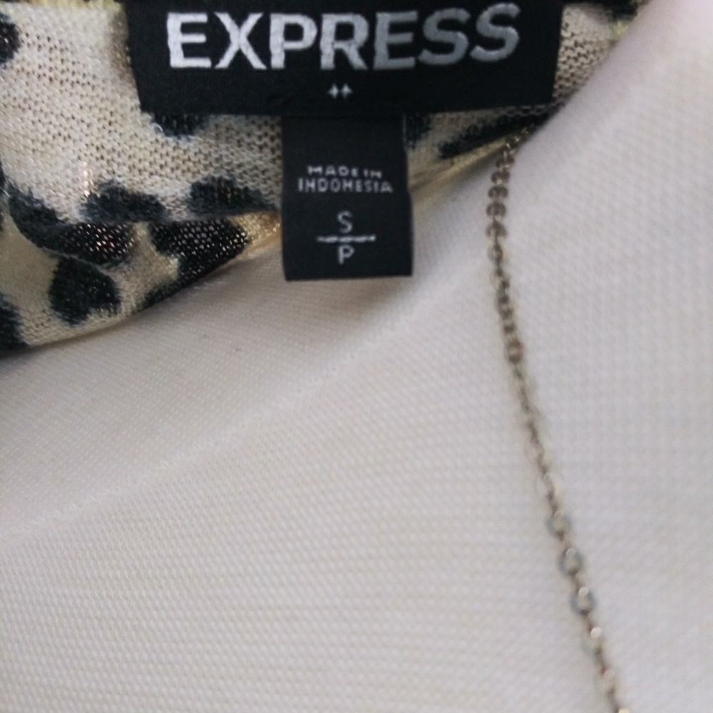 Express blouse!! 👚 - Picture 4 of 4